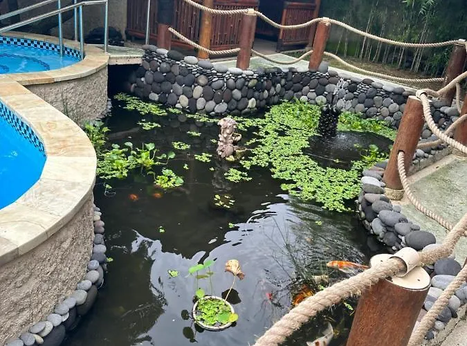 Lunar Dive Resort: Bamboo